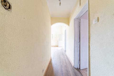 Moradia unifamiliar T3+1 situada na Lagoa de Albufeira