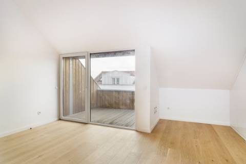 Apartamento com mezanine e tetos altos | Príncipe Real / Rato