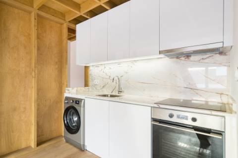 Apartamento com mezanine e tetos altos | Príncipe Real / Rato