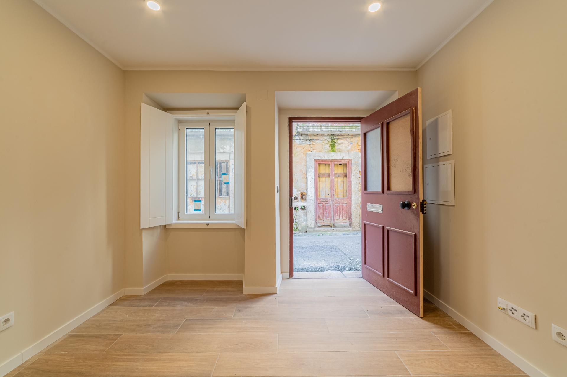 T0 Renovado no Centro Histórico de Setúbal - Ideal para Investimento