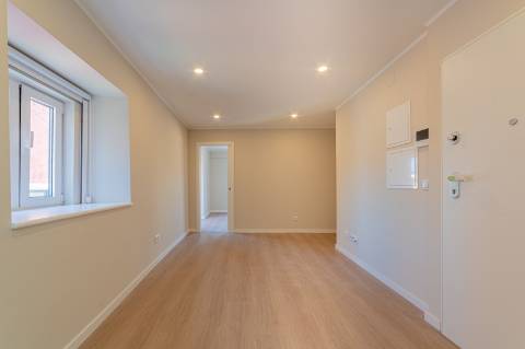 T1 no 2º Piso - Apartamento Renovado no Centro Histórico