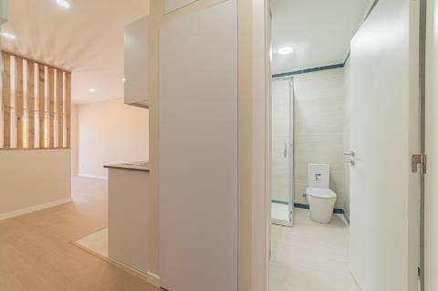 T0 no 2º Piso - Apartamento Renovado no Centro de Setúbal