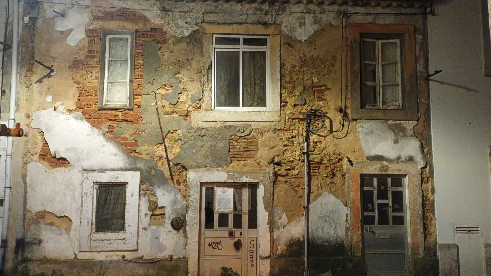 Prédio - Oportunidade de Reabilitação no Centro Histórico do Seixal- Vista Rio