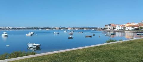 Prédio - Oportunidade de Reabilitação no Centro Histórico do Seixal- Vista Rio