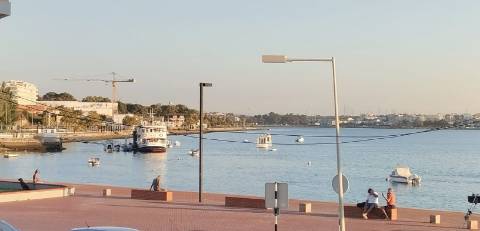 Prédio - Oportunidade de Reabilitação no Centro Histórico do Seixal- Vista Rio