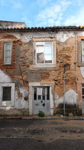 Prédio - Oportunidade de Reabilitação no Centro Histórico do Seixal- Vista Rio