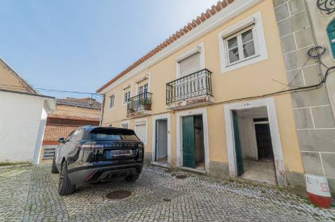 Prédio para Investimento no centro das Caldas da Rainha - INVESTIDORES