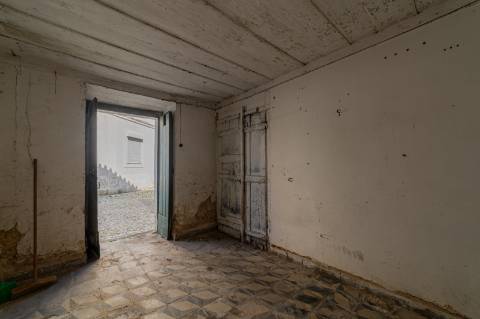 Prédio para Investimento no centro das Caldas da Rainha - INVESTIDORES