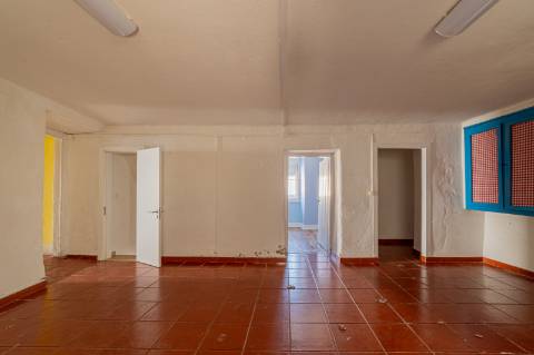 Prédio para Investimento no centro das Caldas da Rainha - INVESTIDORES