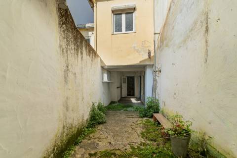 Prédio para Investimento no centro das Caldas da Rainha - INVESTIDORES