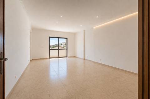 Apartamento T3 com 144m2 na Amoreira, Alcabideche