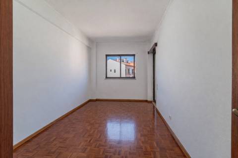 Apartamento T3 com 144m2 na Amoreira, Alcabideche