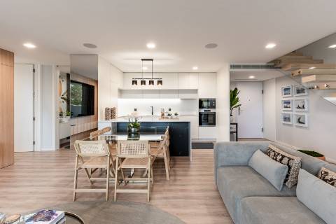 T4Duplex com varandas e terraço Sofisticação e Exclusividade em Aveiro