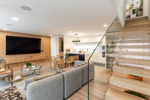 T4Duplex com varandas e terraço Sofisticação e Exclusividade em Aveiro