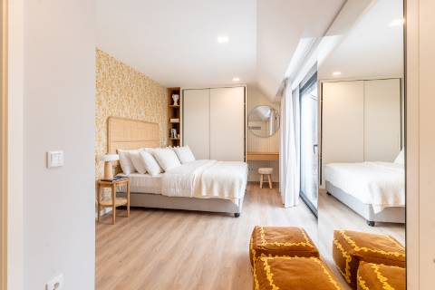 T4Duplex com varandas e terraço Sofisticação e Exclusividade em Aveiro