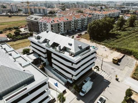 T3 Duplex com varandas e terraço Sofisticação e Exclusividade em Aveiro