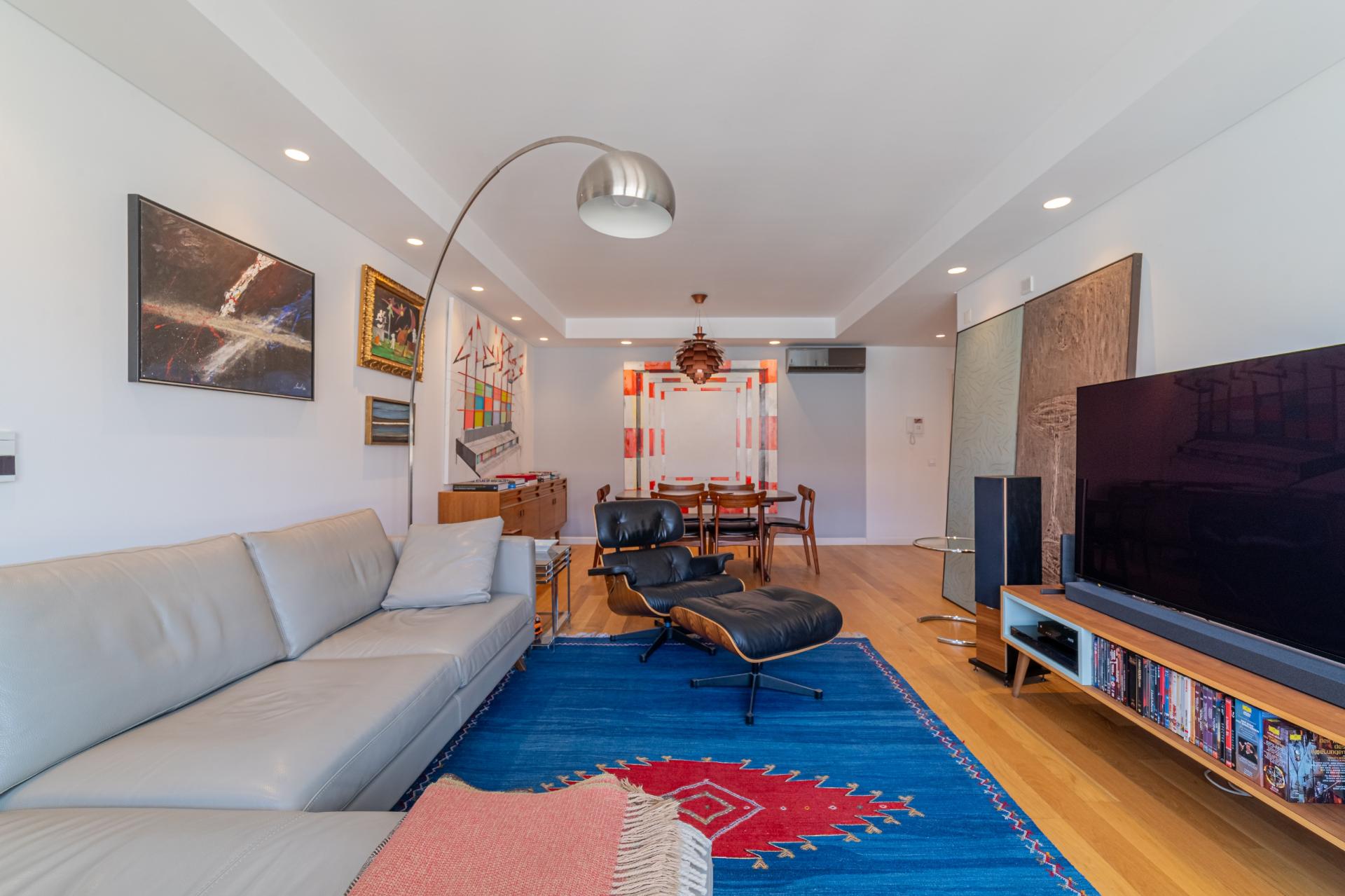 T2 em Campo de Ourique com BOX para 2 viaturas