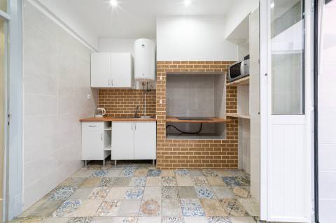 Apartamento T1 no Beato Mobilado e Equipado