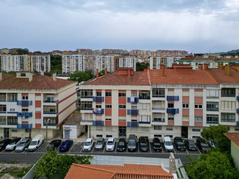 Apartamento T2 em Agualva