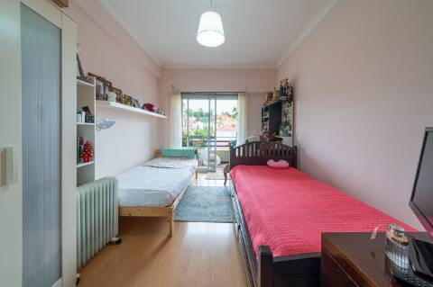 Apartamento T2 em Agualva