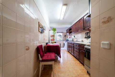 Apartamento T2 em Agualva
