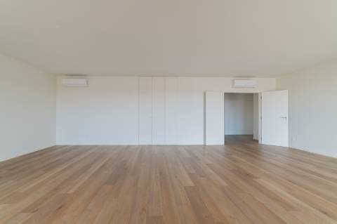 Apartamento T4 novo a estrear com terraço panorâmico e vista Tejo em Miraflores - Oeiras