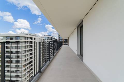 Apartamento T4 novo a estrear com terraço panorâmico e vista Tejo em Miraflores - Oeiras
