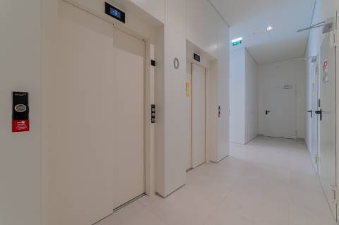 Apartamento T4 novo a estrear com terraço panorâmico e vista Tejo em Miraflores - Oeiras