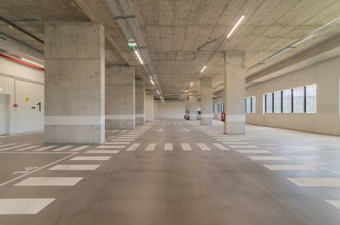 Apartamento T4 novo a estrear com terraço panorâmico e vista Tejo em Miraflores - Oeiras