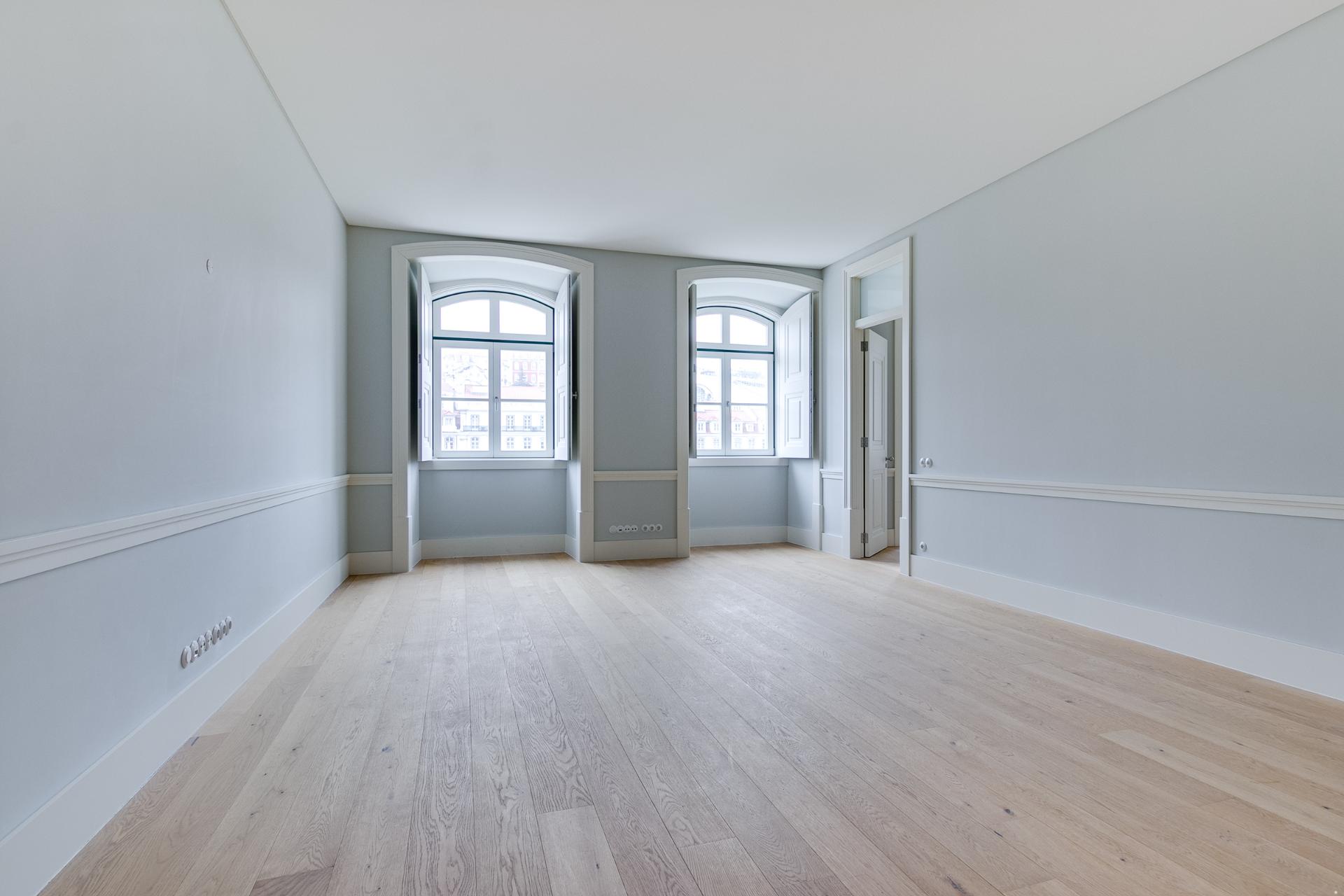 Apartamento T2 para venda na Praça Dom Pedro IV
