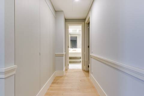 Apartamento T2 para venda na Praça Dom Pedro IV