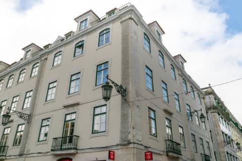 Apartamento T2 para venda na Praça Dom Pedro IV