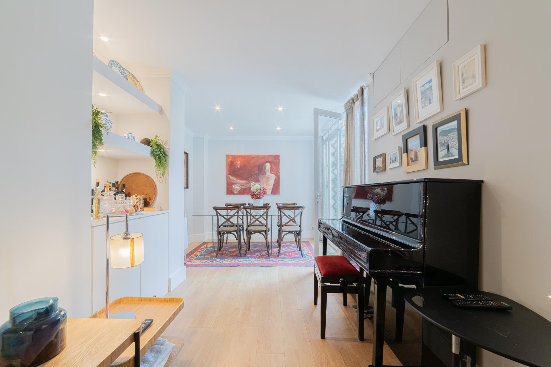 Apartamento T3 na Latino Coelho