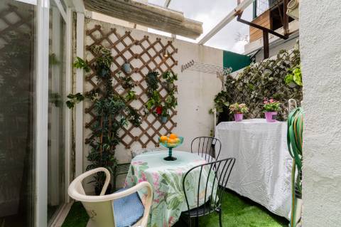 Apartamento T3 na Latino Coelho