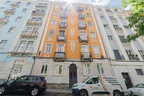 Apartamento T3 na Latino Coelho