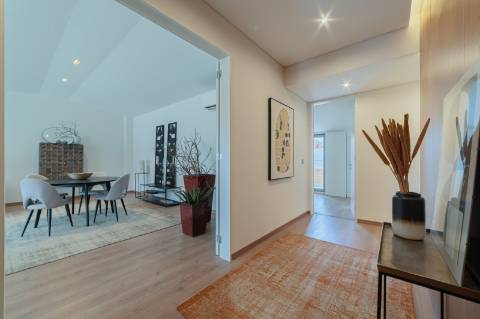 Apartamento T3 em Alcântara