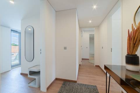 Apartamento T3 em Alcântara
