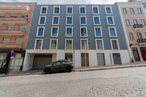 Apartamento T3 em Alcântara
