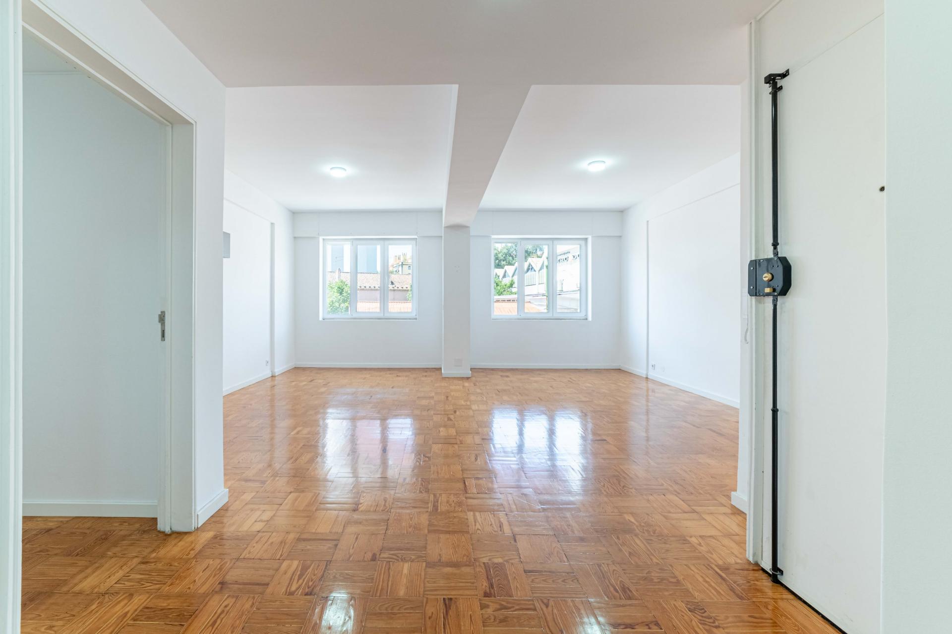 Apartamento T3 em Alcantara para arrendar