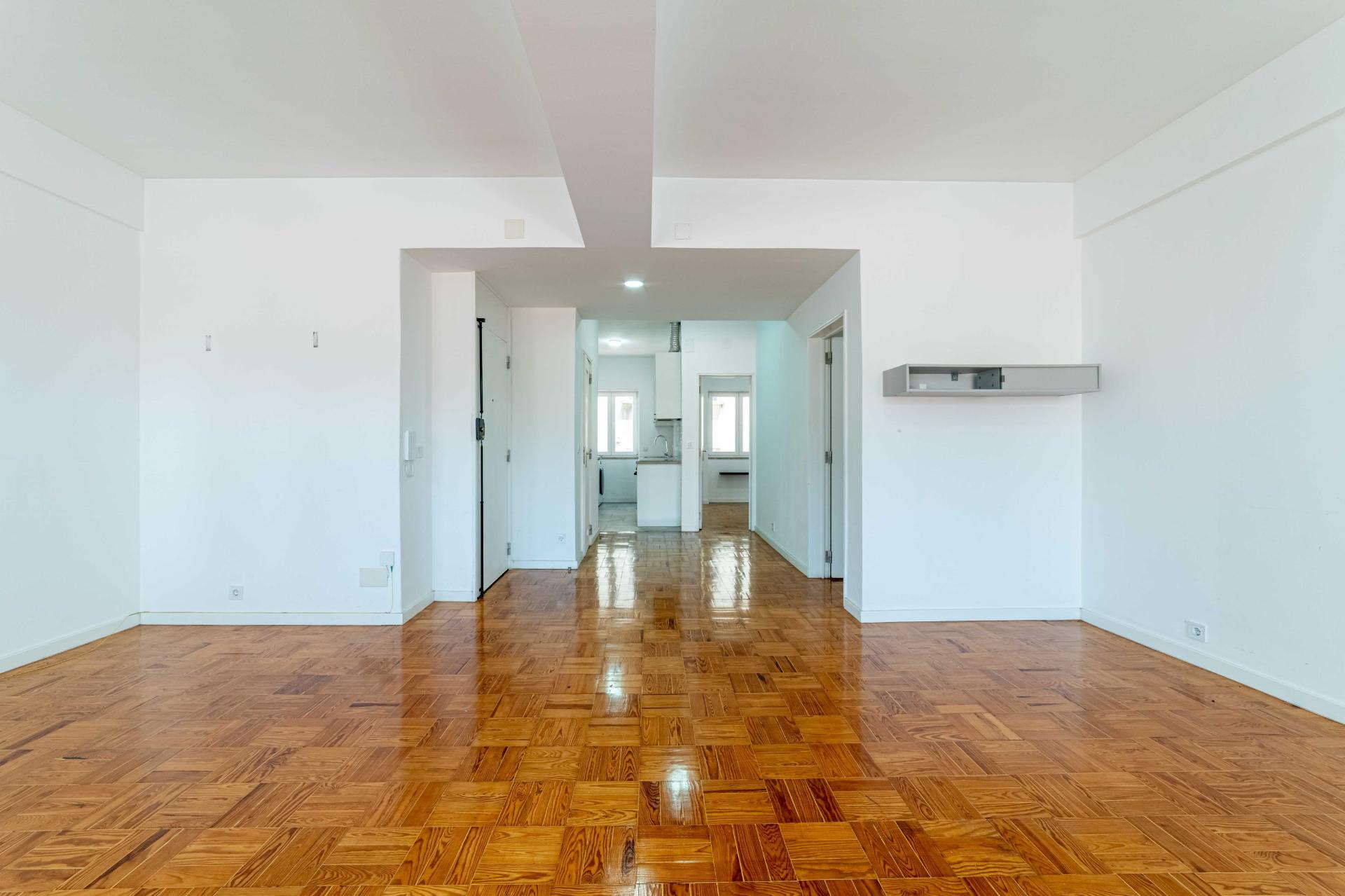 Apartamento T3 em Alcantara para arrendar