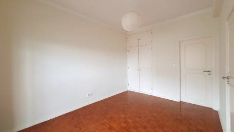 Apartamento T1 para arrendamento, no Lumiar, Lisboa.