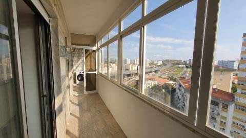 Apartamento T1 para arrendamento, no Lumiar, Lisboa.
