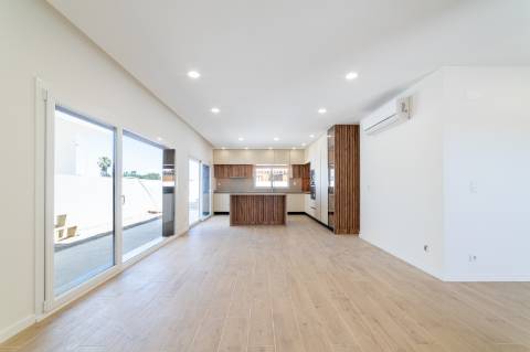 Moradia t4 Construção nova Design contemporâneo Oportunidade real