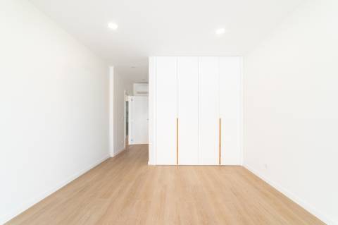 Moradia Exclusiva de Arquitetura Contemporânea, Conforto, Elegância e Localização de Excelência