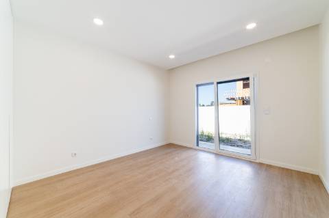 Moradia Exclusiva de Arquitetura Contemporânea, Conforto, Elegância e Localização de Excelência