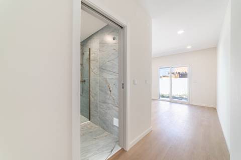 Moradia Exclusiva de Arquitetura Contemporânea, Conforto, Elegância e Localização de Excelência