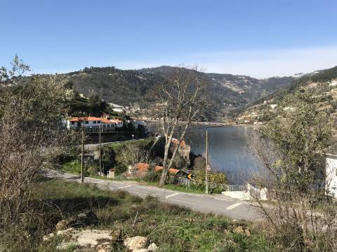 Terreno para construção - vistas de rio Douro