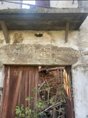 Ruínas com Vista Deslumbrante sobre o Rio Douro: Oportunidade Única para Segunda Habitação ou Alojamento Local