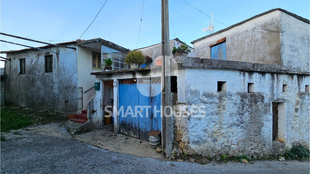 Moradia T3 na aldeia de Picadouro (Arganil) com...