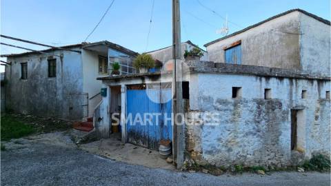 Moradia T3 na aldeia de Picadouro (Arganil) com...